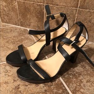 BLACK STRAPPY LOFT SANDAL HEELS